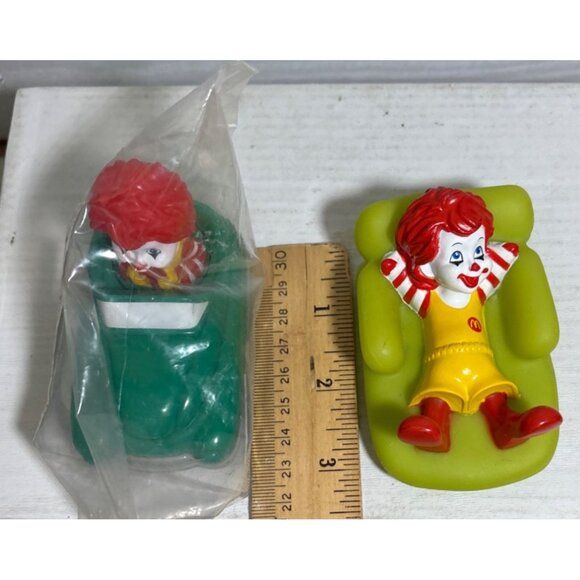 2008 McDonalds Green Car & Lounge Chair Baby McDonald Figurines Set Of 2 - - Picture 7 of 7